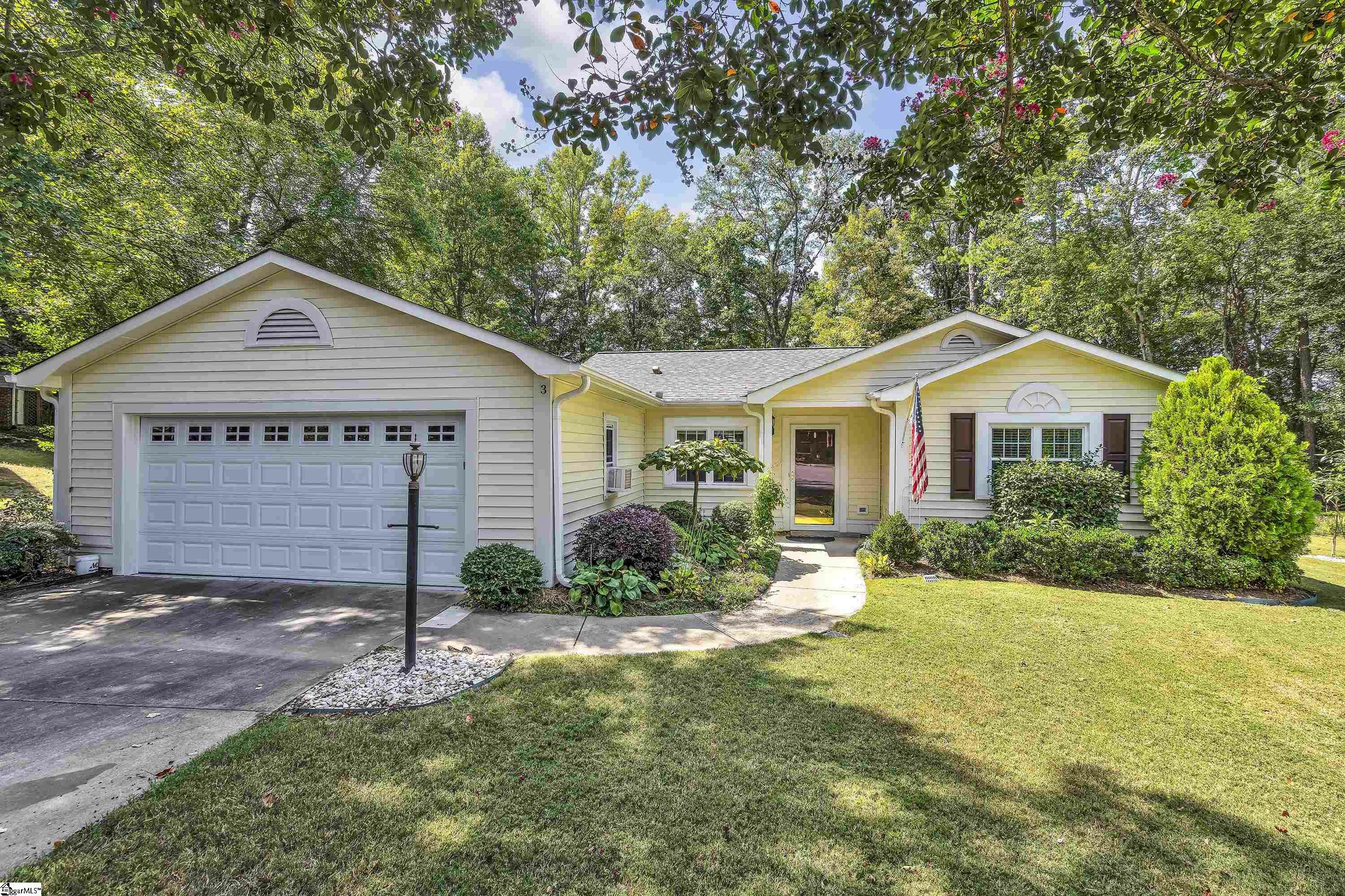 Property Photo:  3 Woodcove Court  SC 29615 