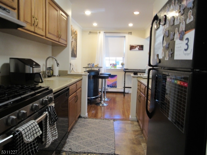 Property Photo:  605 Grove St J15  NJ 07013 