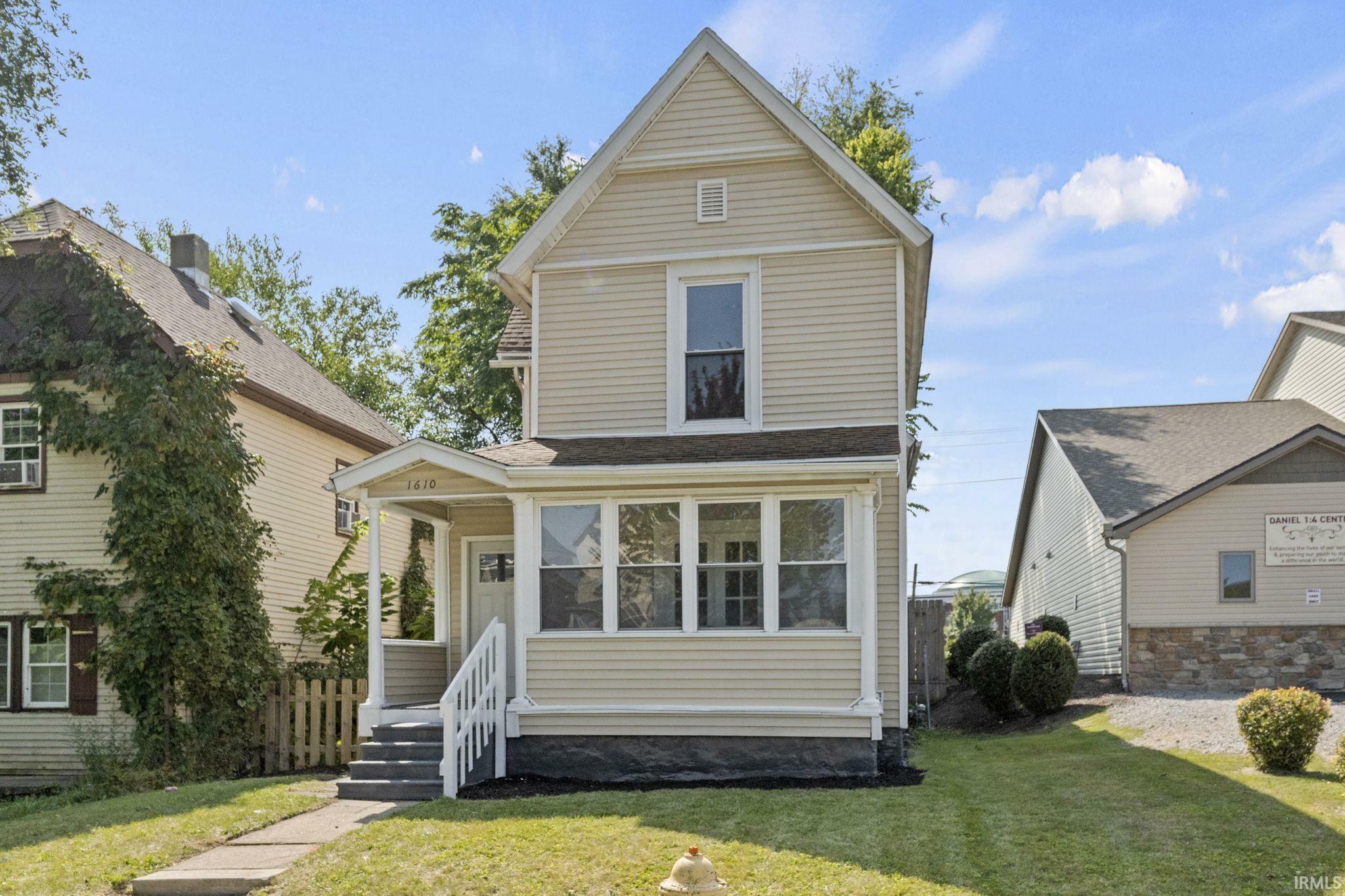 Property Photo:  1610 E Wayne Street  IN 46803 