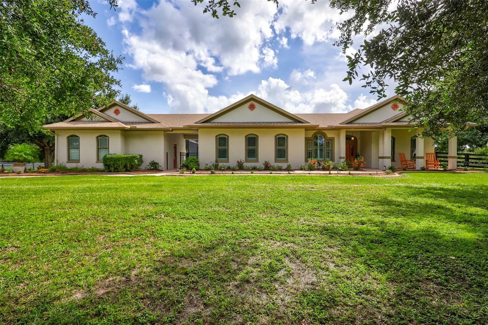 Property Photo:  30106 Saddlebag Trail  FL 34251 