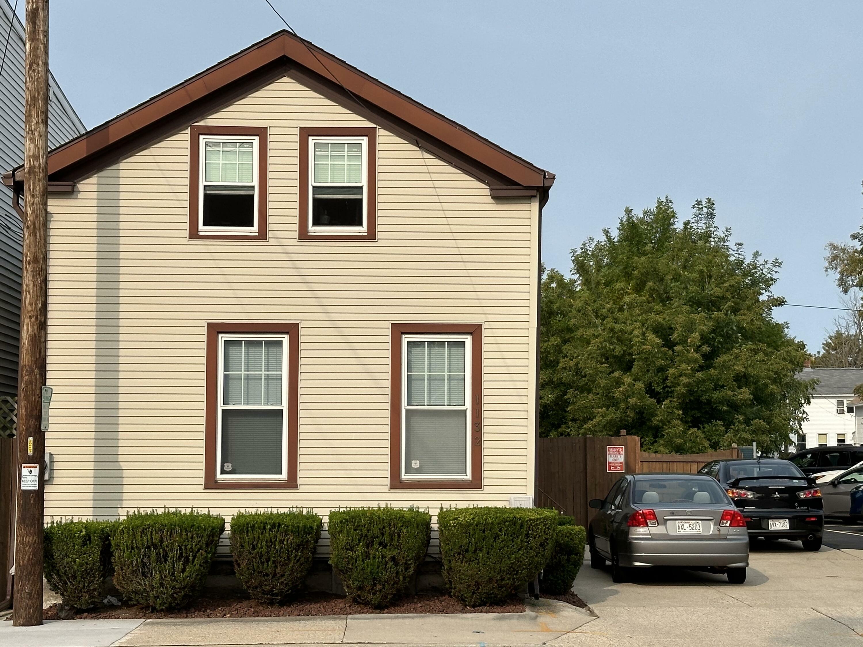 Property Photo:  1132 S 10th St  WI 54220 