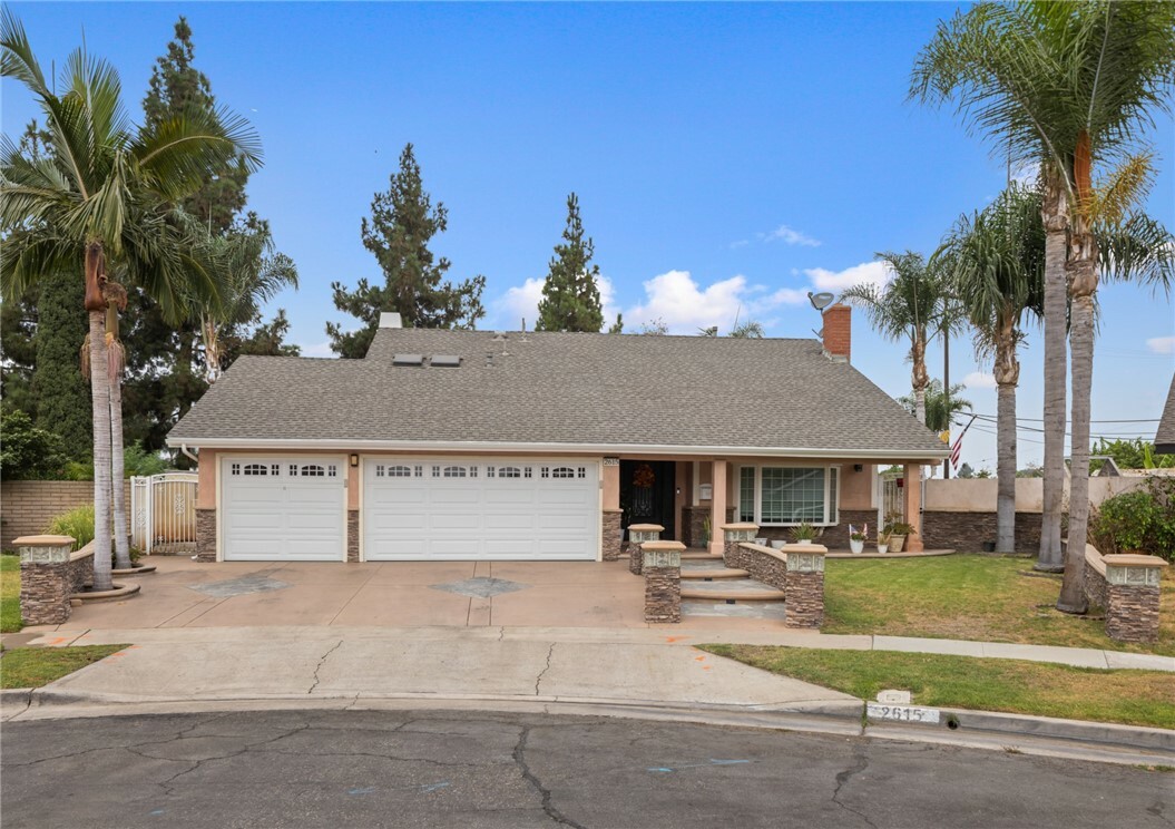 Property Photo:  2615 E Dutch Avenue  CA 92806 