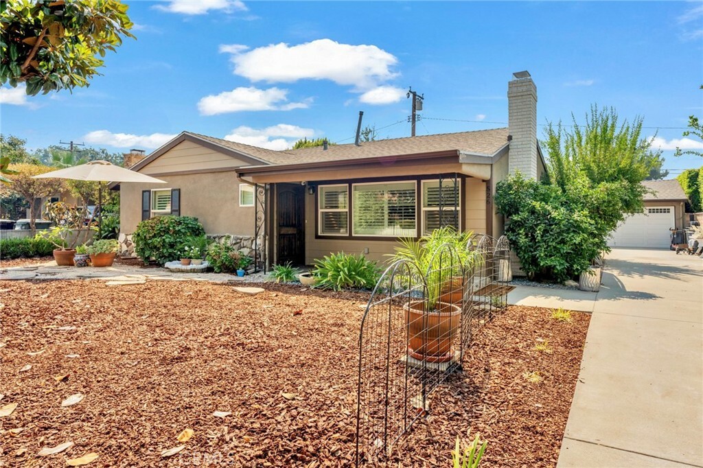 Property Photo:  526 W Ada Avenue  CA 91741 