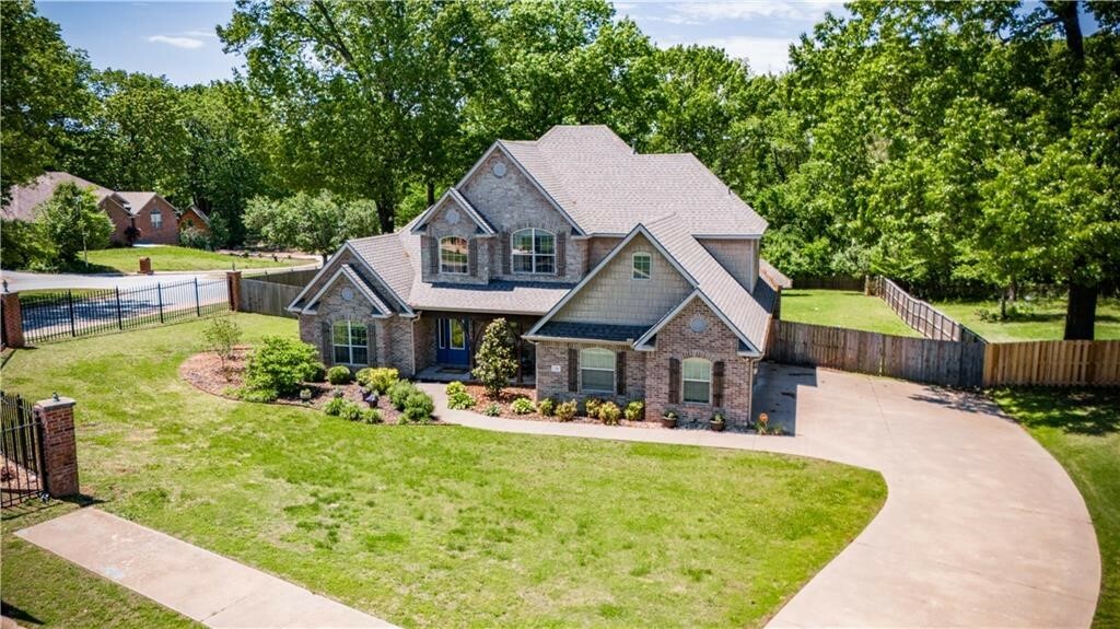 710 SW Brighton Drive  Bentonville AR 72712 photo