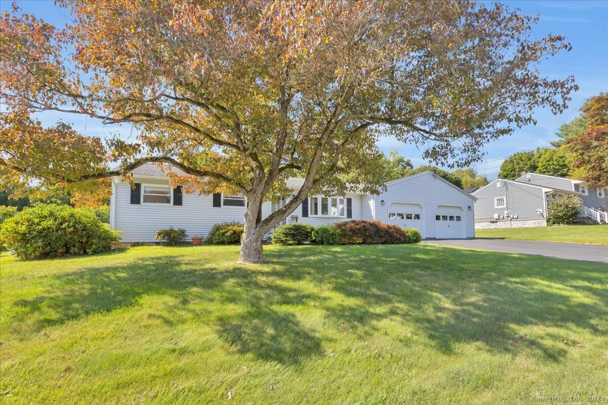 Property Photo:  112 Pine Knob Drive  CT 06074 