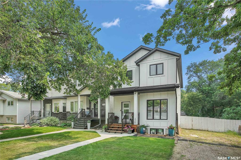 Property Photo:  1721 Kilburn Avenue  SK S7M 0K2 