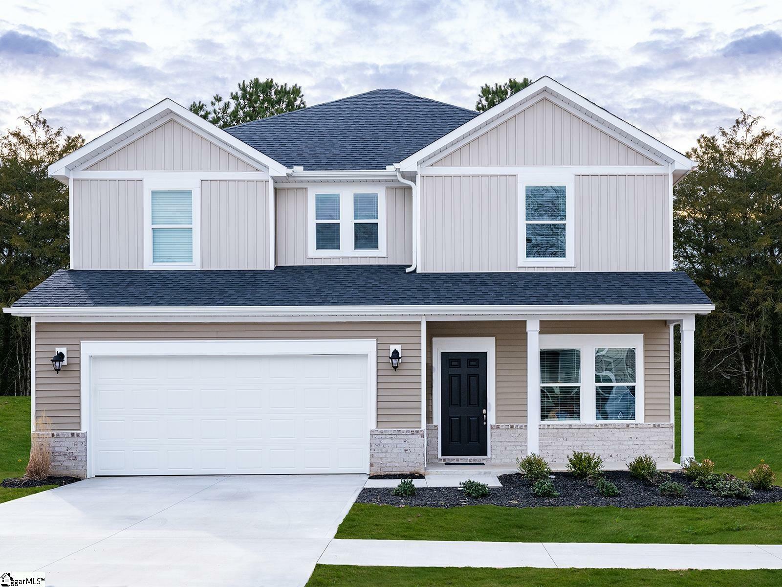 Property Photo: 223 Lavinia Circle SC 29365