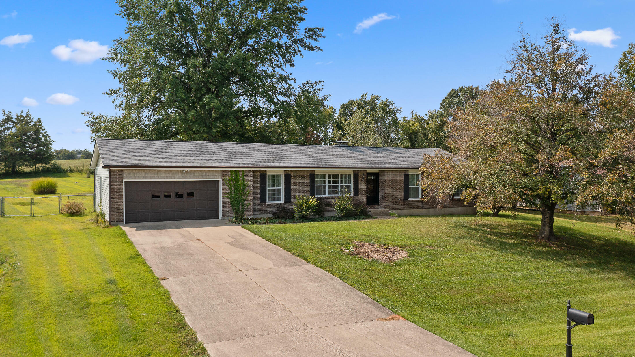 Property Photo:  1805 Haddley Lee Drive  MO 65251 