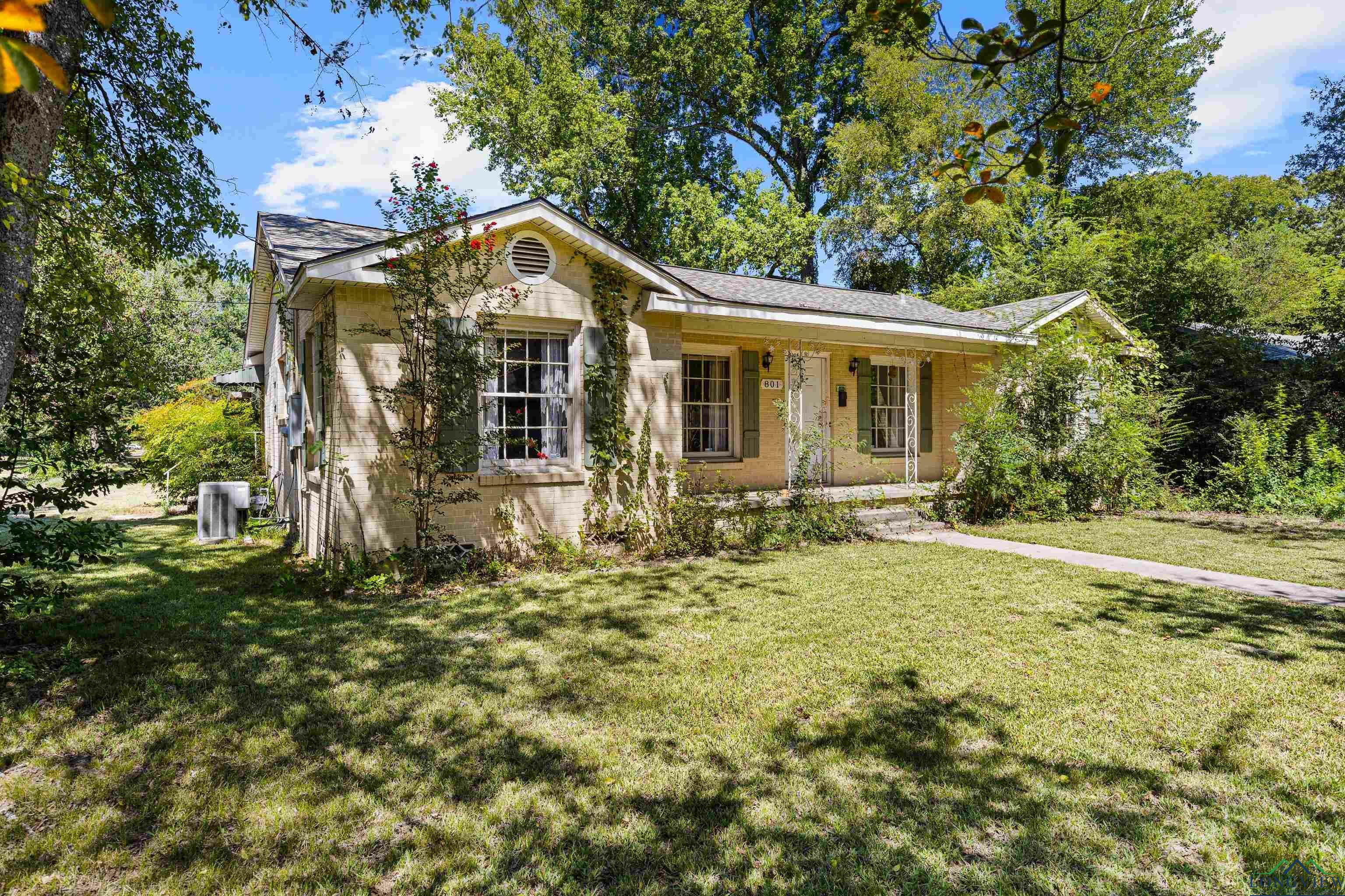 Property Photo:  801 Emmons St.  TX 75662 