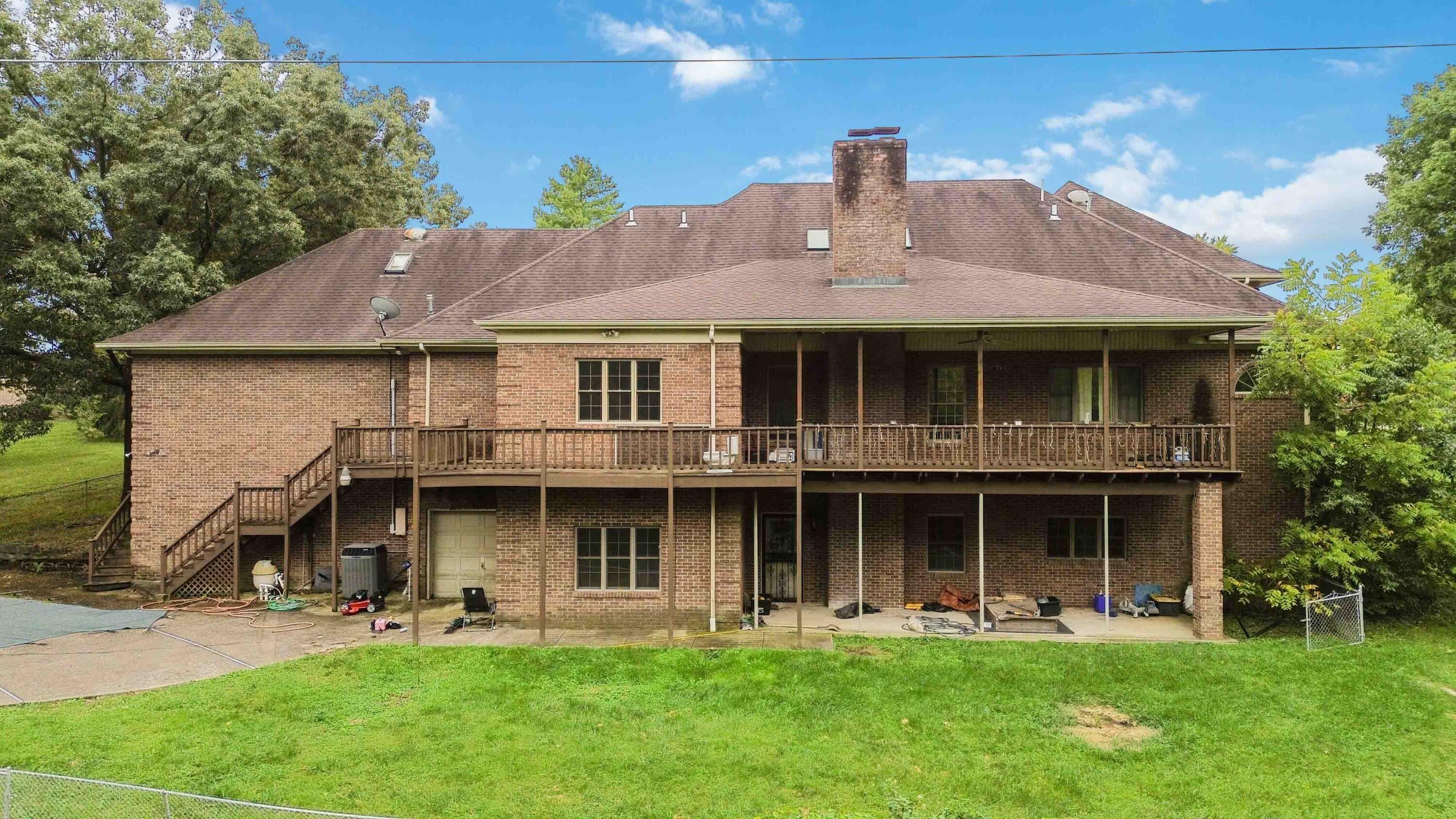 Property Photo:  130 Circle Drive  KY 40403 