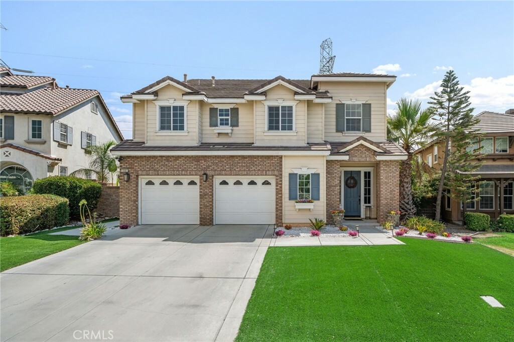 Property Photo:  15581 Pisa Lane  CA 92336 