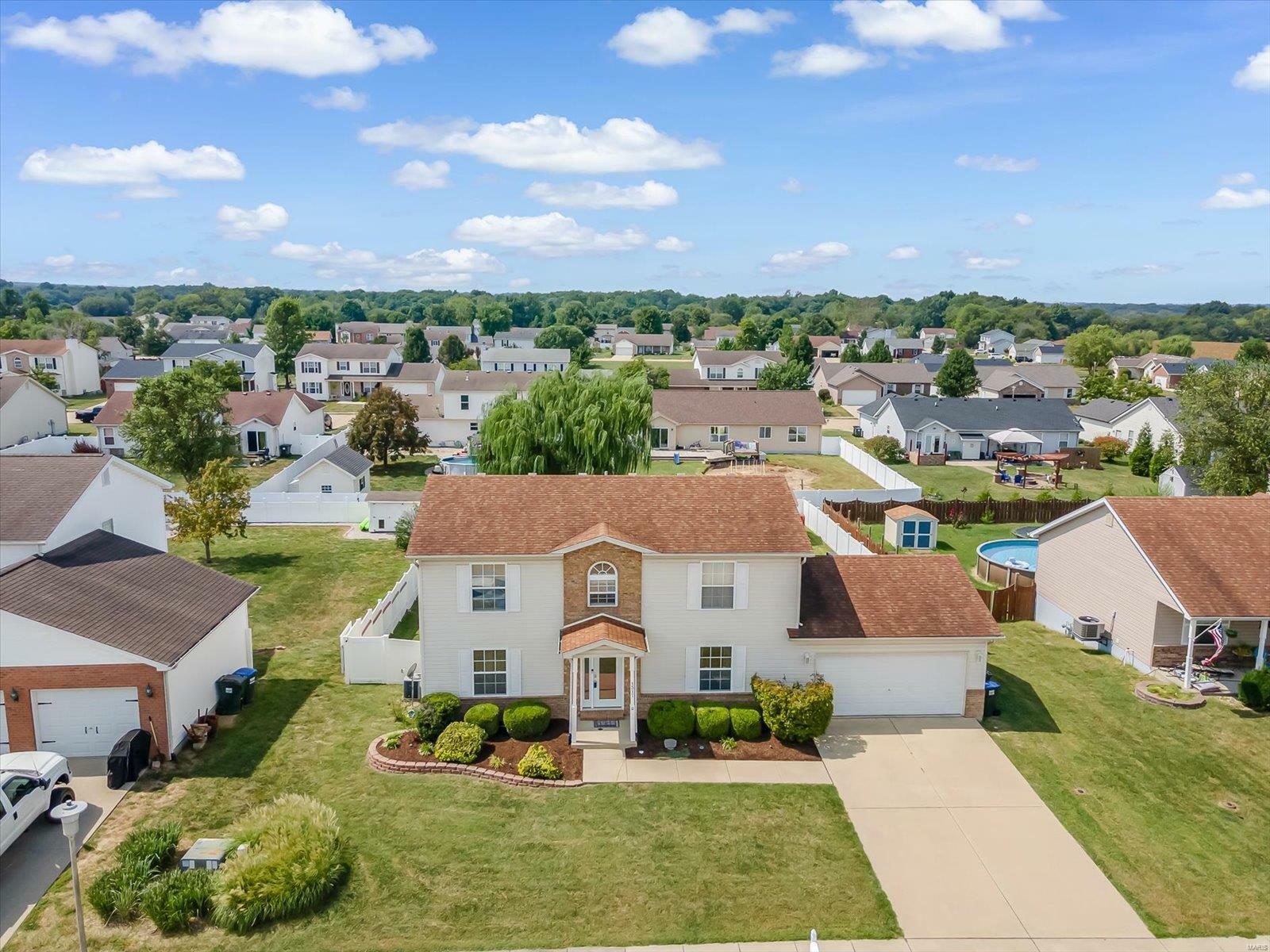 Property Photo:  1317 Fieldstone Drive  IL 62298 