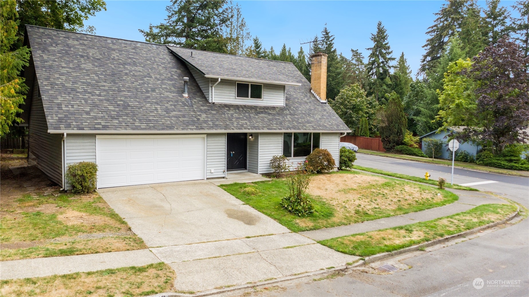 Property Photo:  10010 161st Avenue NE  WA 98052 