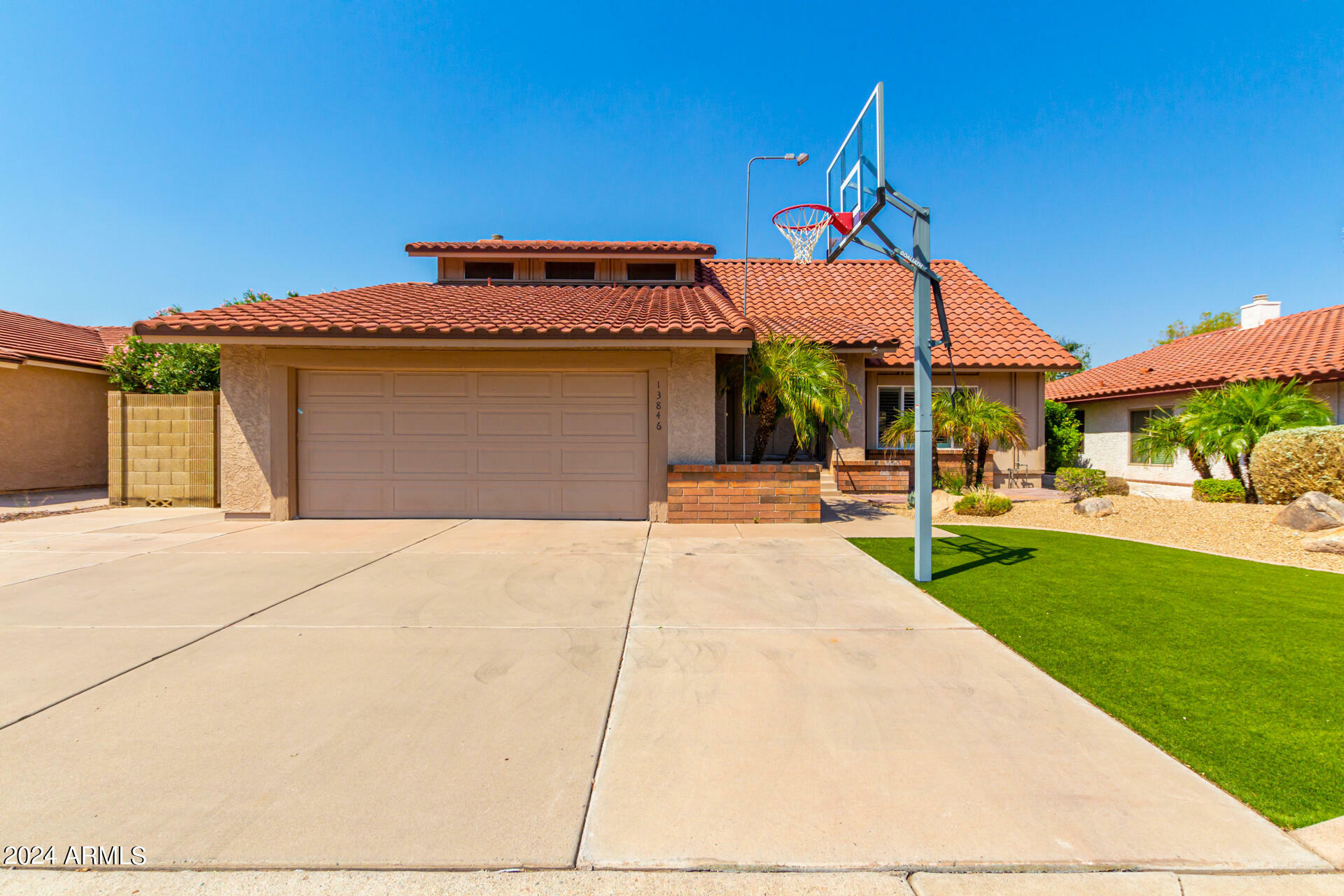 Property Photo: 13846 N 20th Street AZ 85022