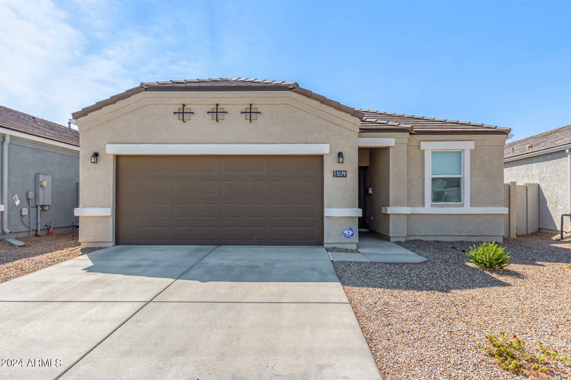 Property Photo:  5179 E Emery Road  AZ 85143 