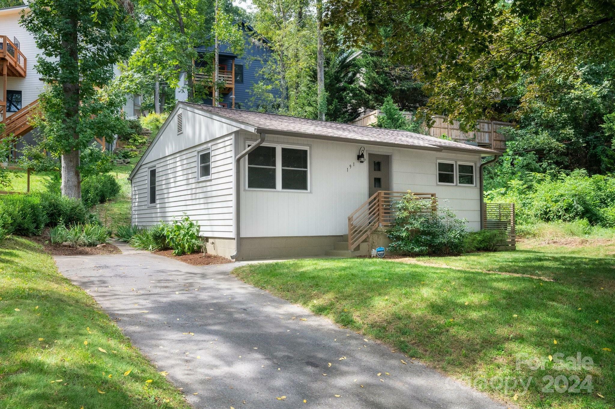 191 Druid Drive  Asheville NC 28806 photo