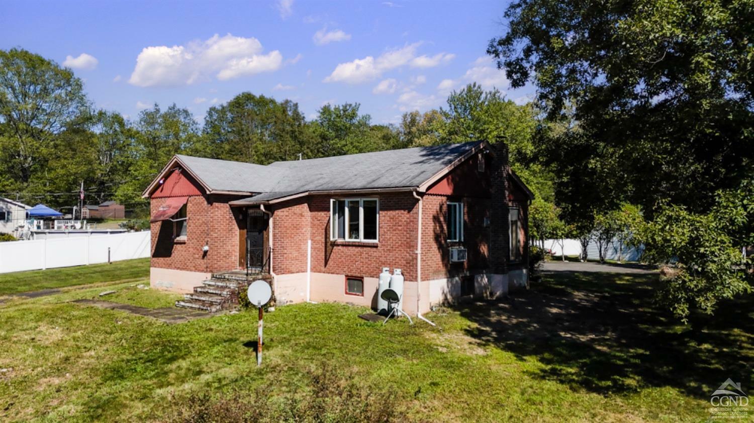 Property Photo:  20 Cedar Drive  NY 12571 