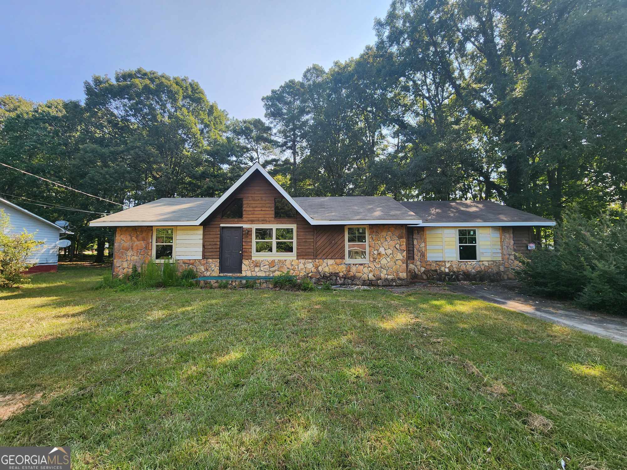 Property Photo:  75 Otelia Lane  GA 30014 