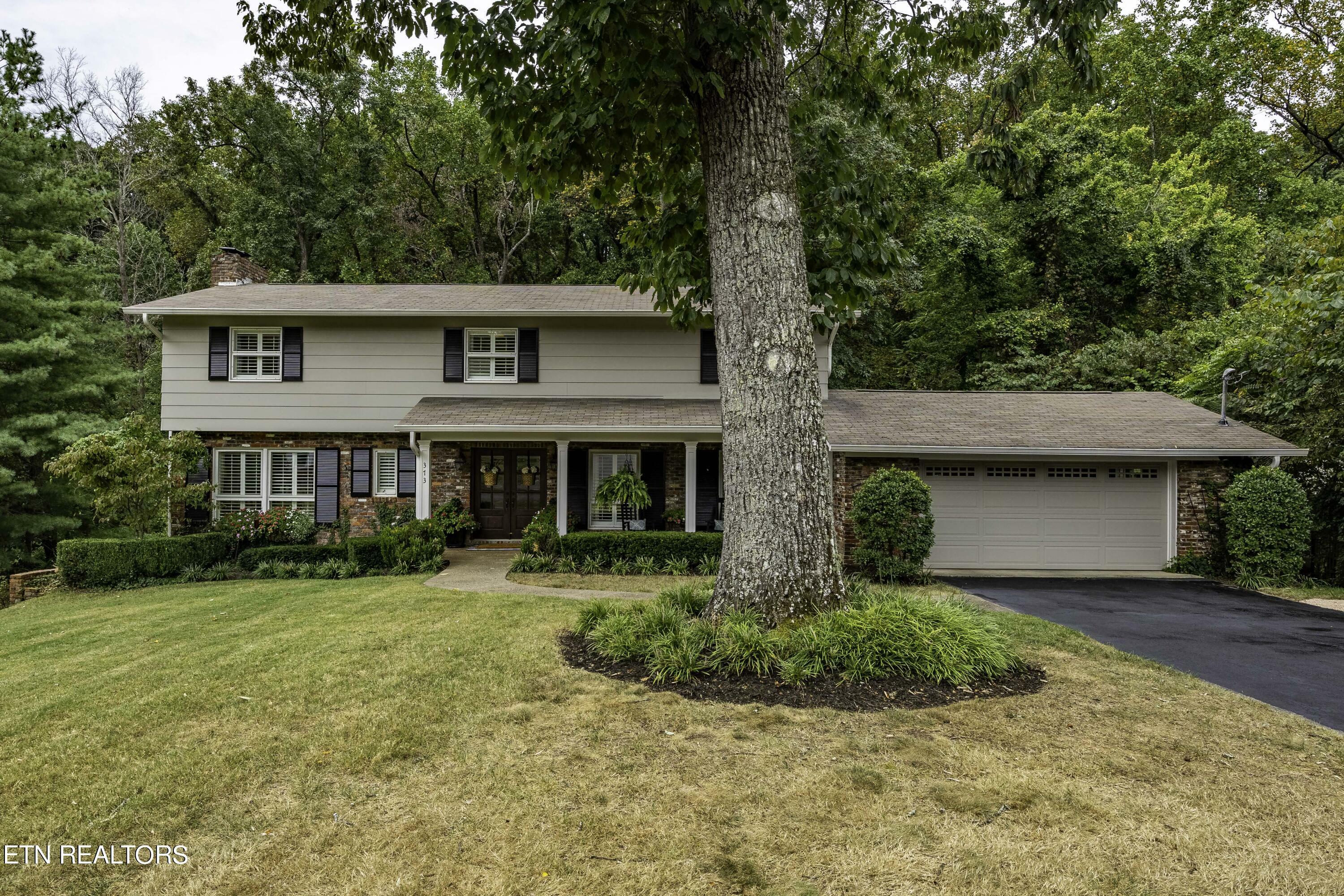 Property Photo:  373 S Sevenoaks Drive  TN 37922 