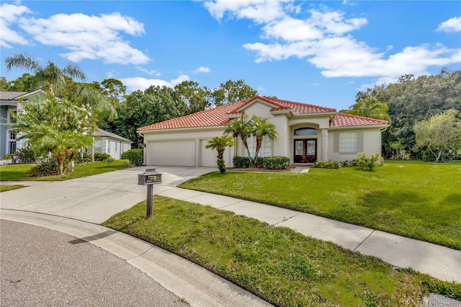 Property Photo:  6120 Chene Court  FL 33558 