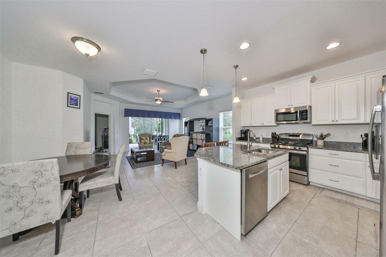 Property Photo:  7329 Parkshore Drive  FL 33572 