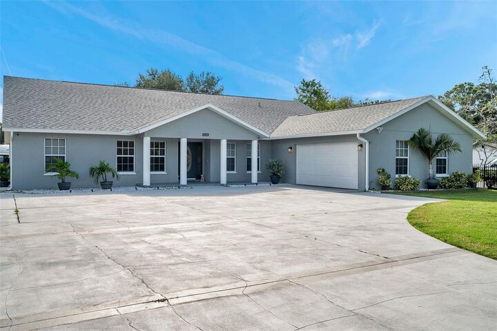 Property Photo: 11121 131st Street FL 33774