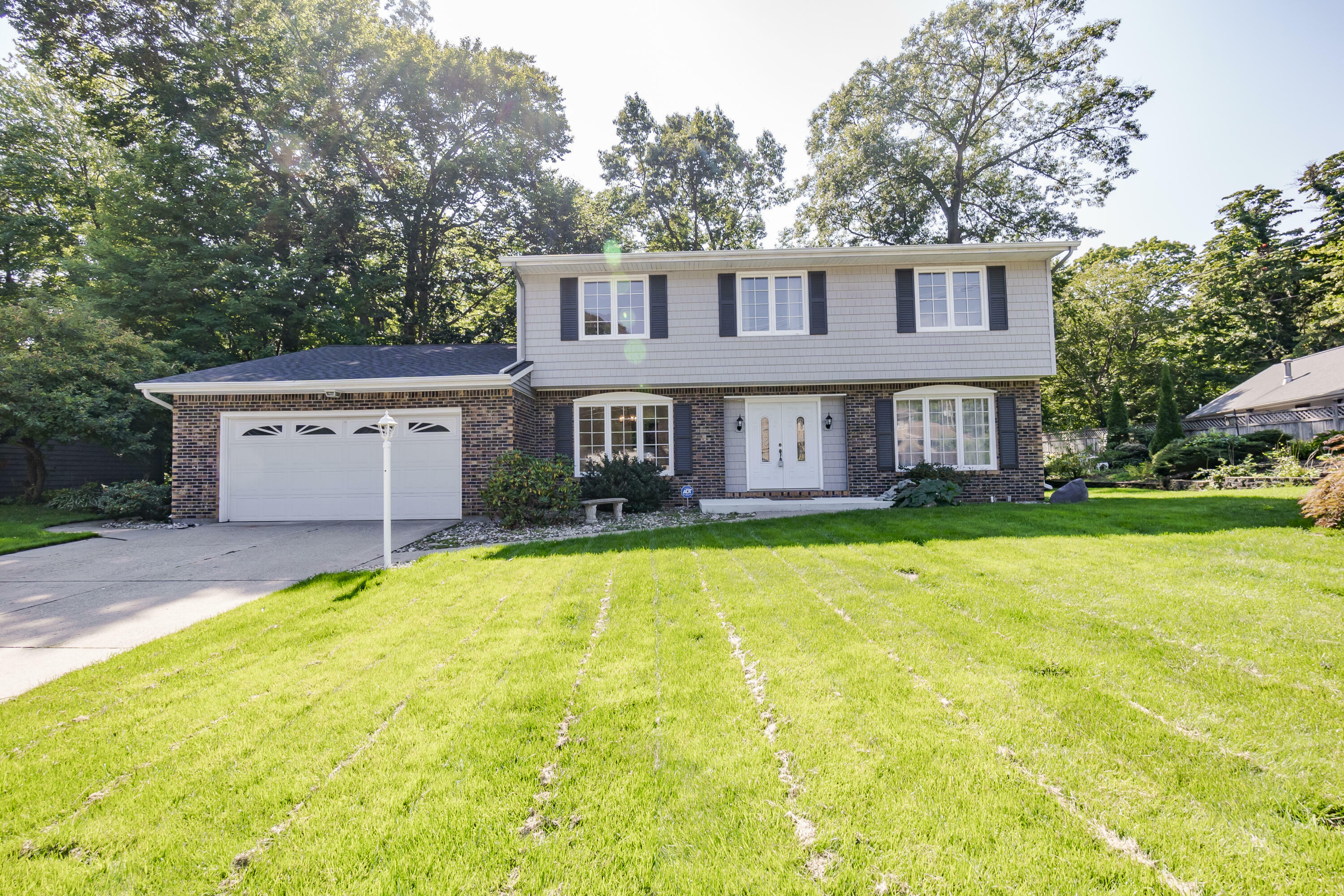 Property Photo:  16230 Woodcrest Drive  MI 49456 