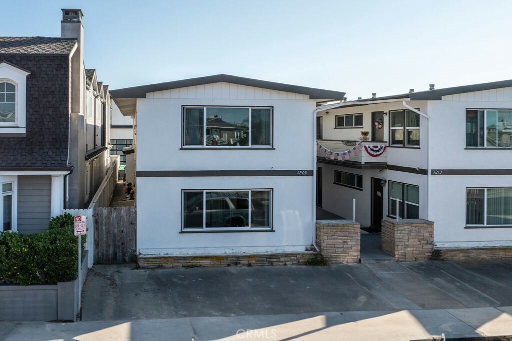 Property Photo:  1209 W Balboa Boulevard  CA 92661 