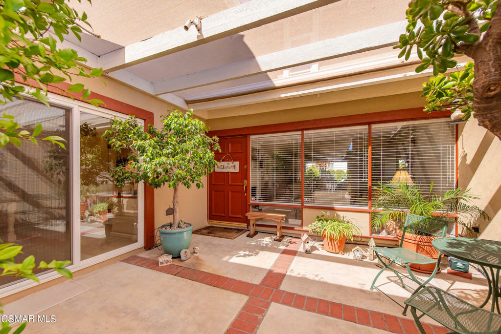 Property Photo:  32043 Waterside Lane  CA 91361 