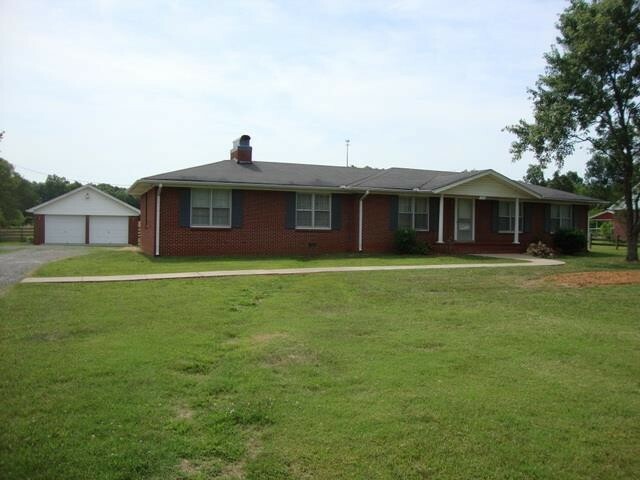 Property Photo:  1594 Twin Oak Drive  TN 37130 