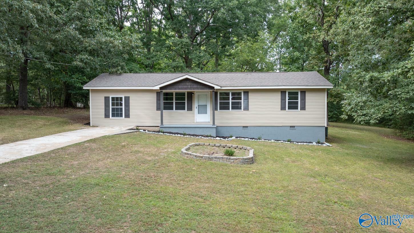 Property Photo:  115 Cabry Drive  AL 35761 