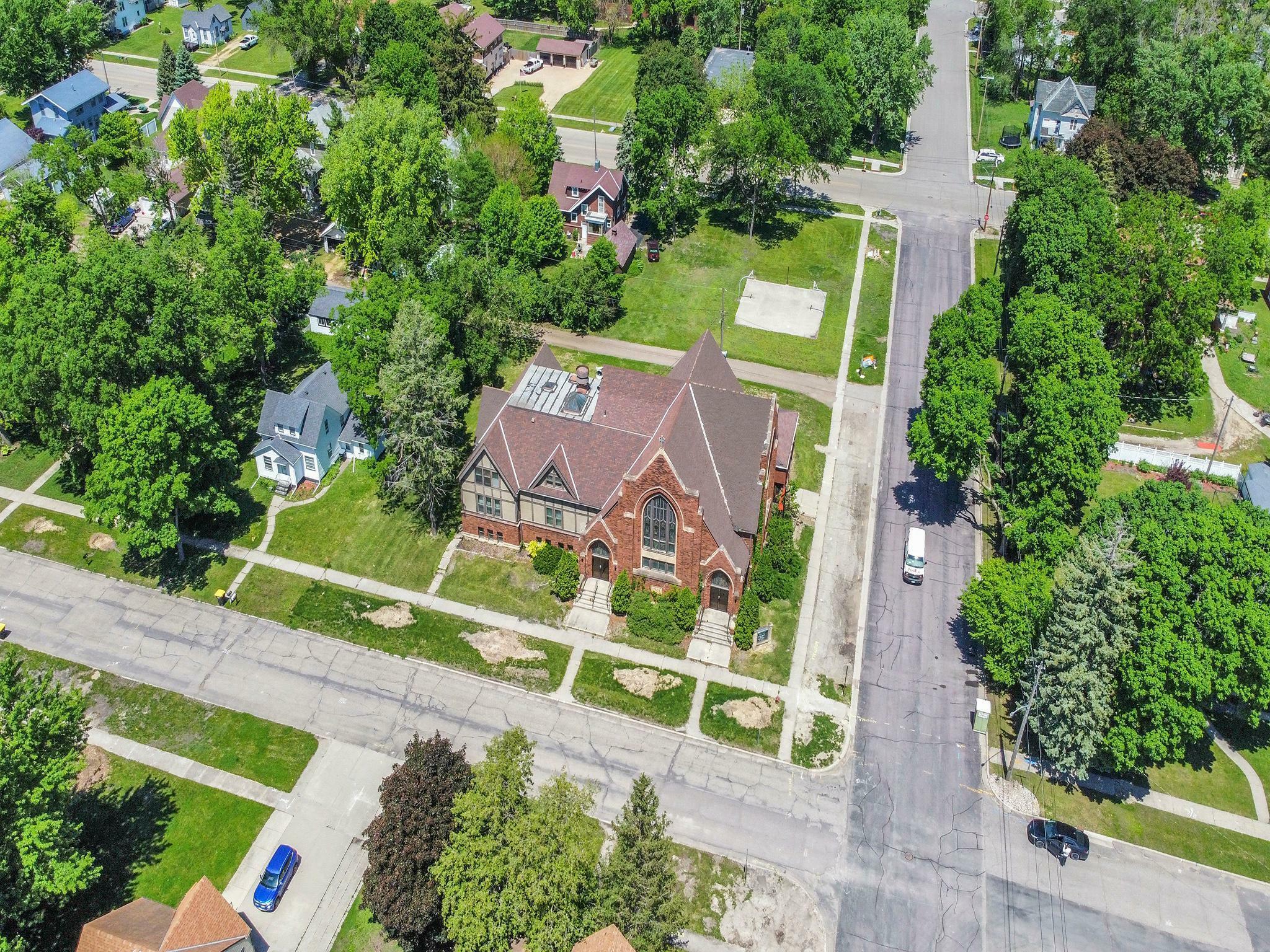 Property Photo:  109 Cleveland Avenue W  MN 56098 