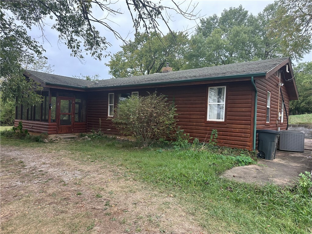 Property Photo:  356 County Road 211  AR 72632 