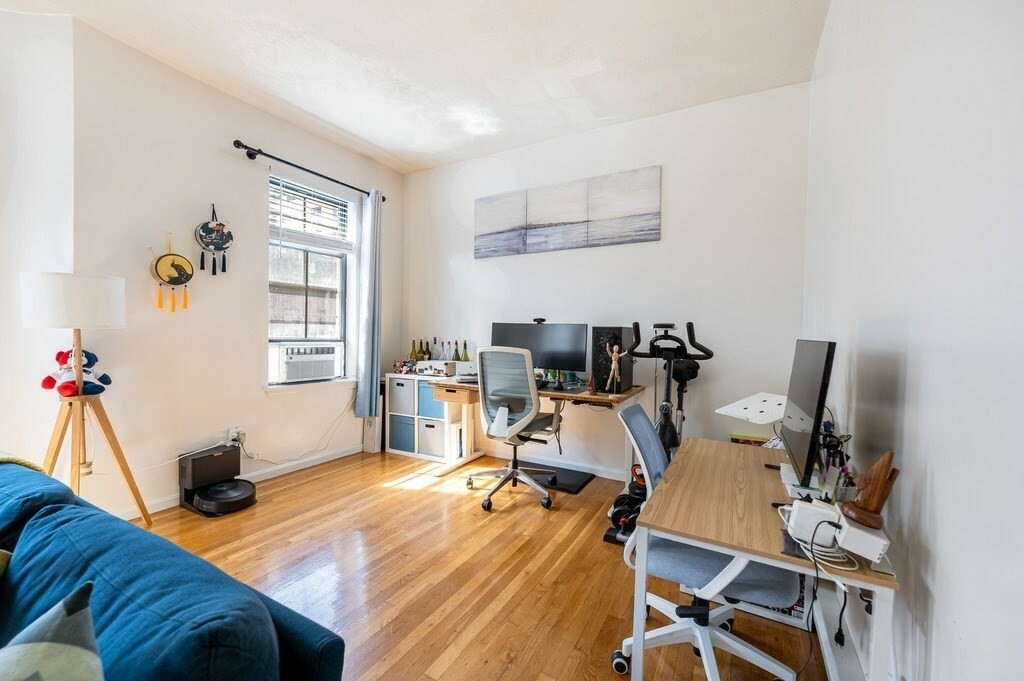 Property Photo:  102 E Brookline 3  MA 02118 