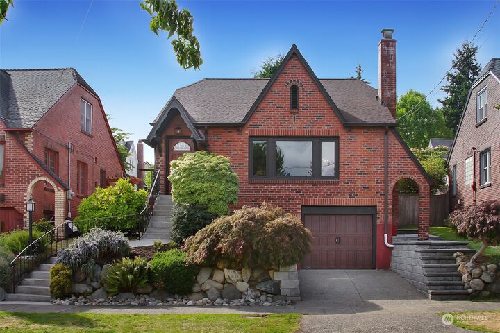 Property Photo:  8031 Dibble Avenue NW  WA 98117 