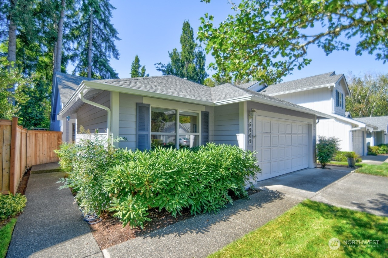 Property Photo:  5909 Sherwood Lane SE  WA 98513 