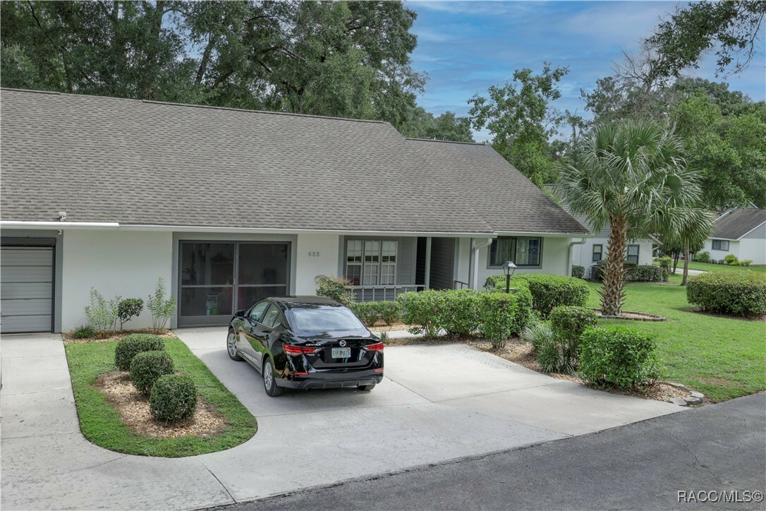 Property Photo:  655 W Wild Pine Circle  FL 34465 