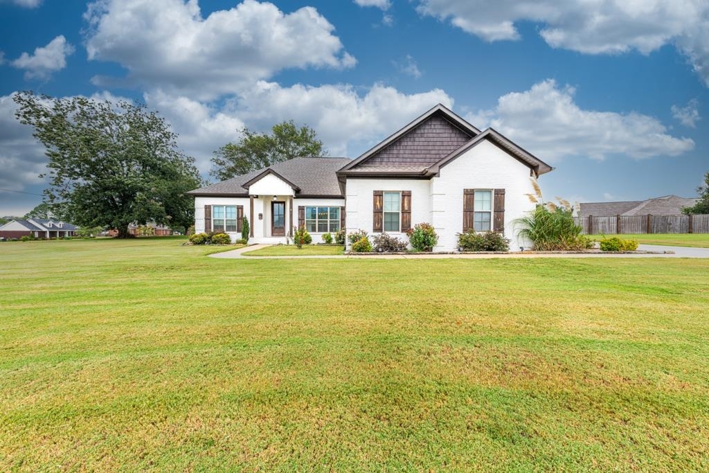 Property Photo:  23 McGee Way  AL 35674 - TUSCUMBI 