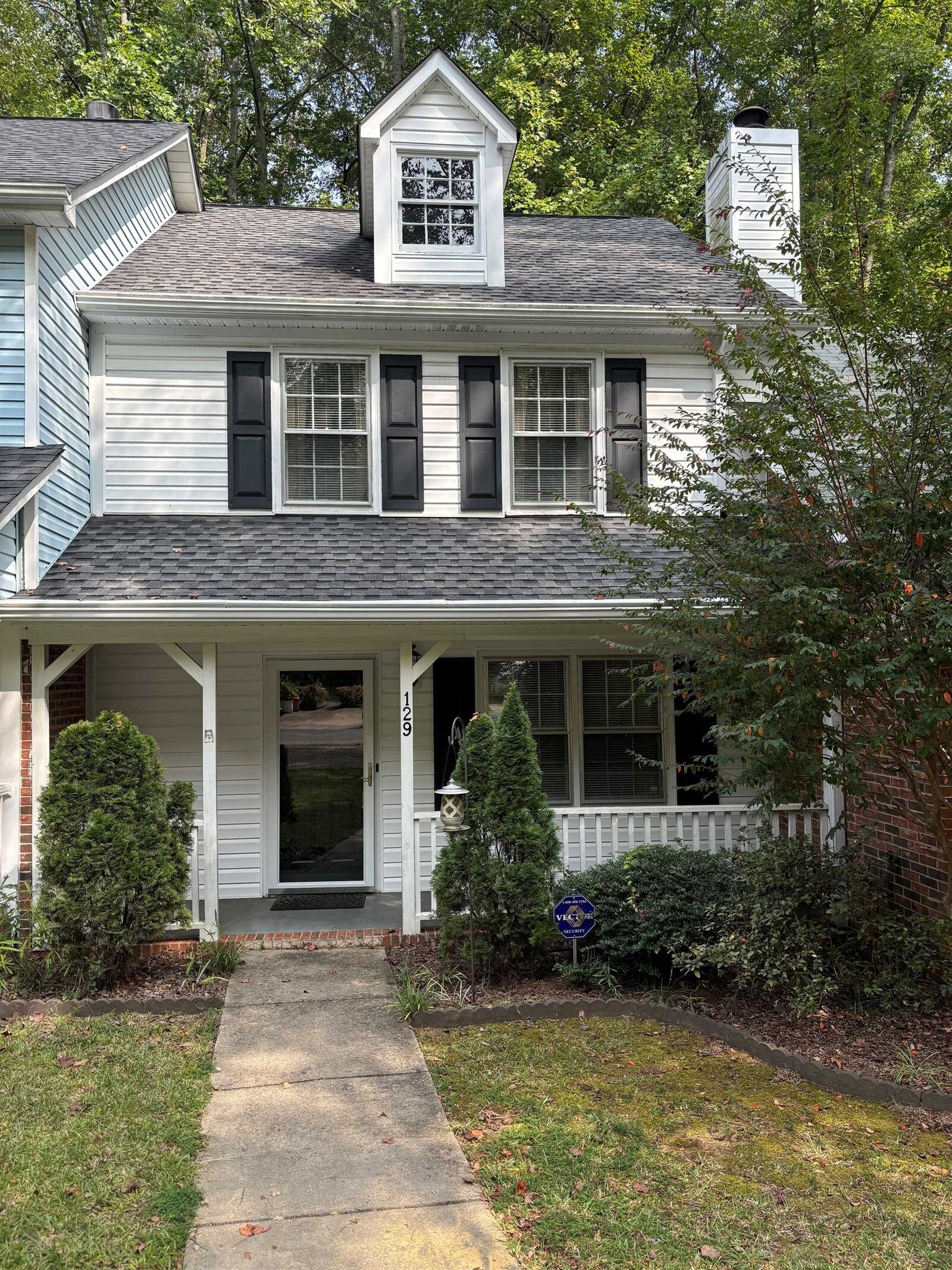 Property Photo:  129 Mistybrook Drive  SC 29302-4659 