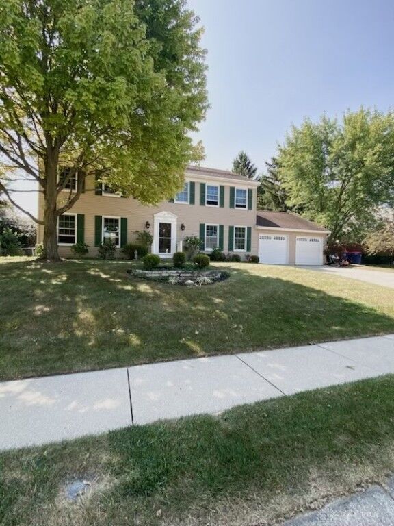 Property Photo: 1901 Carlyle Drive OH 45356