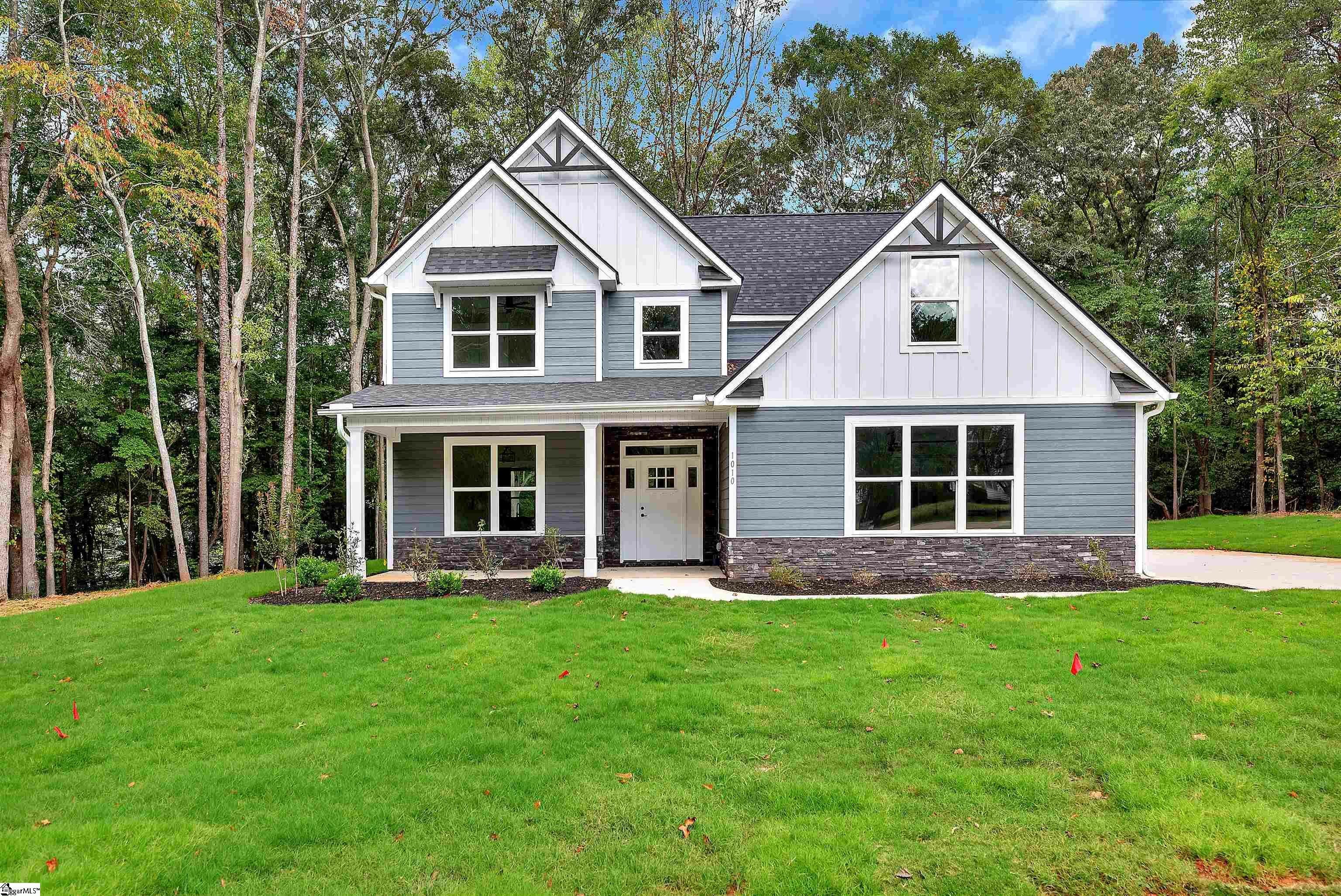 Property Photo:  1010 Hickory Hollow Road  SC 29621 