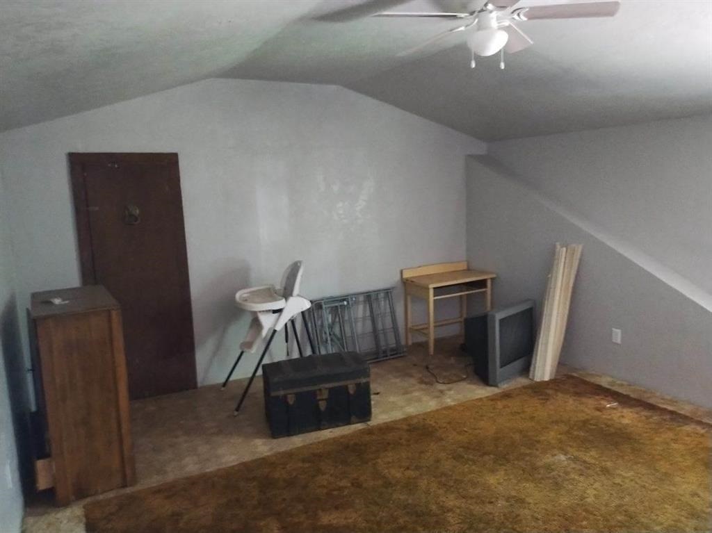 Property Photo:  1302 W Elm Ave  OK 73533-4753 