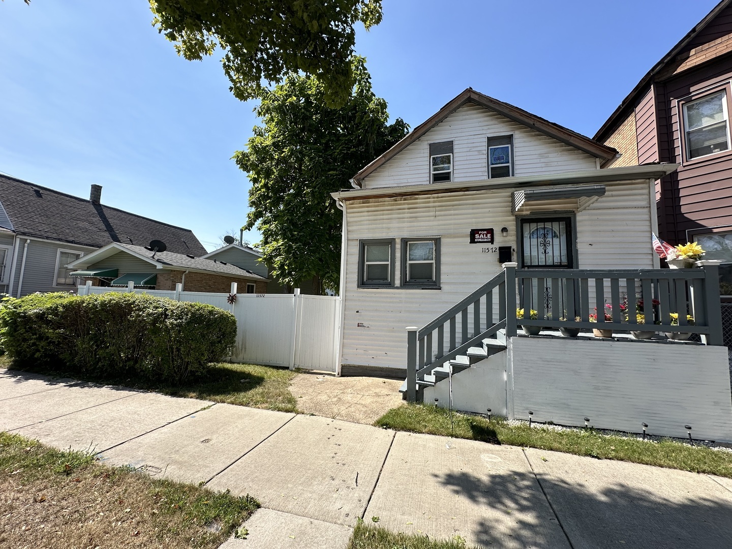 11572 S Perry Avenue  Chicago IL 60628 photo