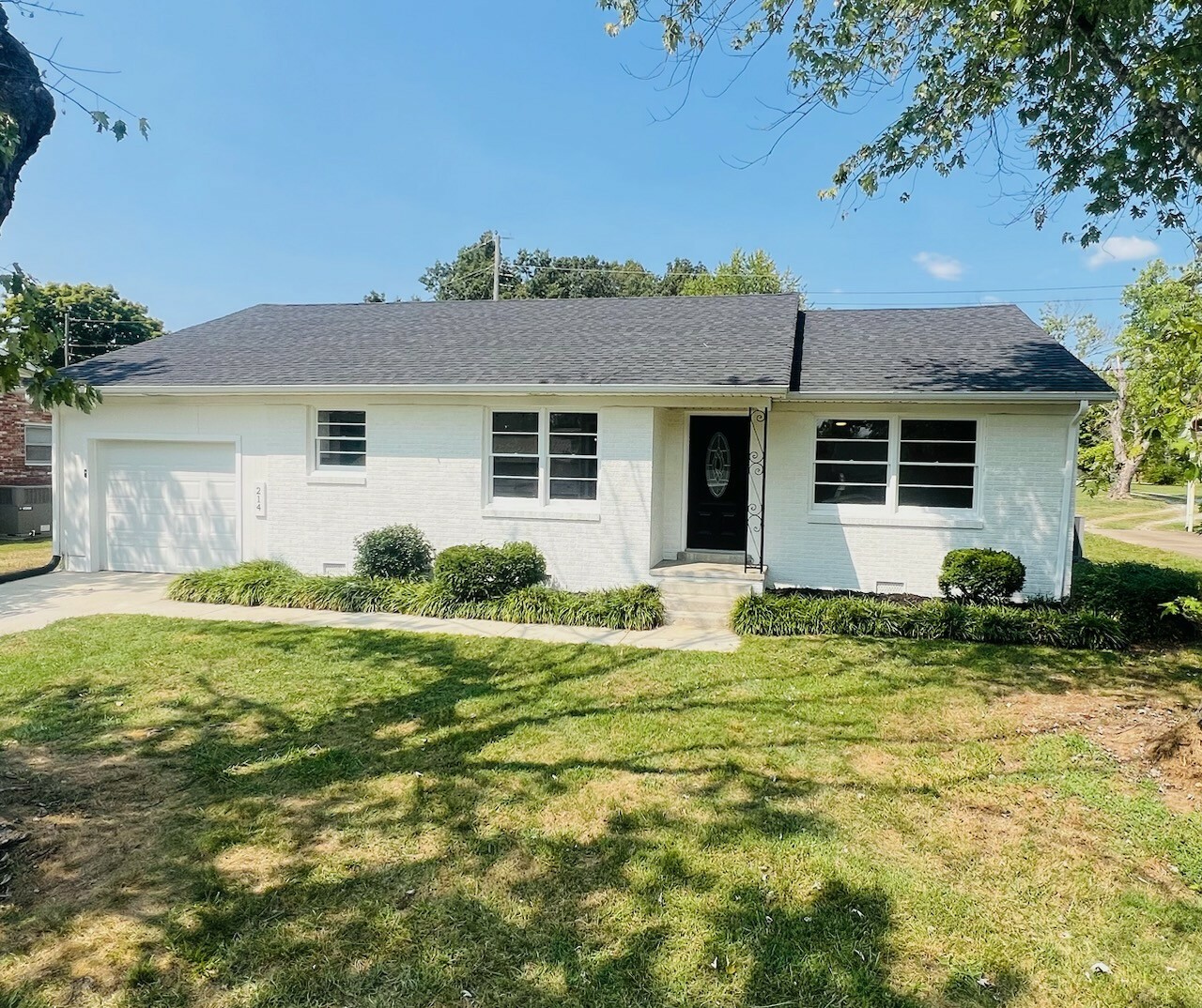 Property Photo:  214 Clayton St  TN 38464 