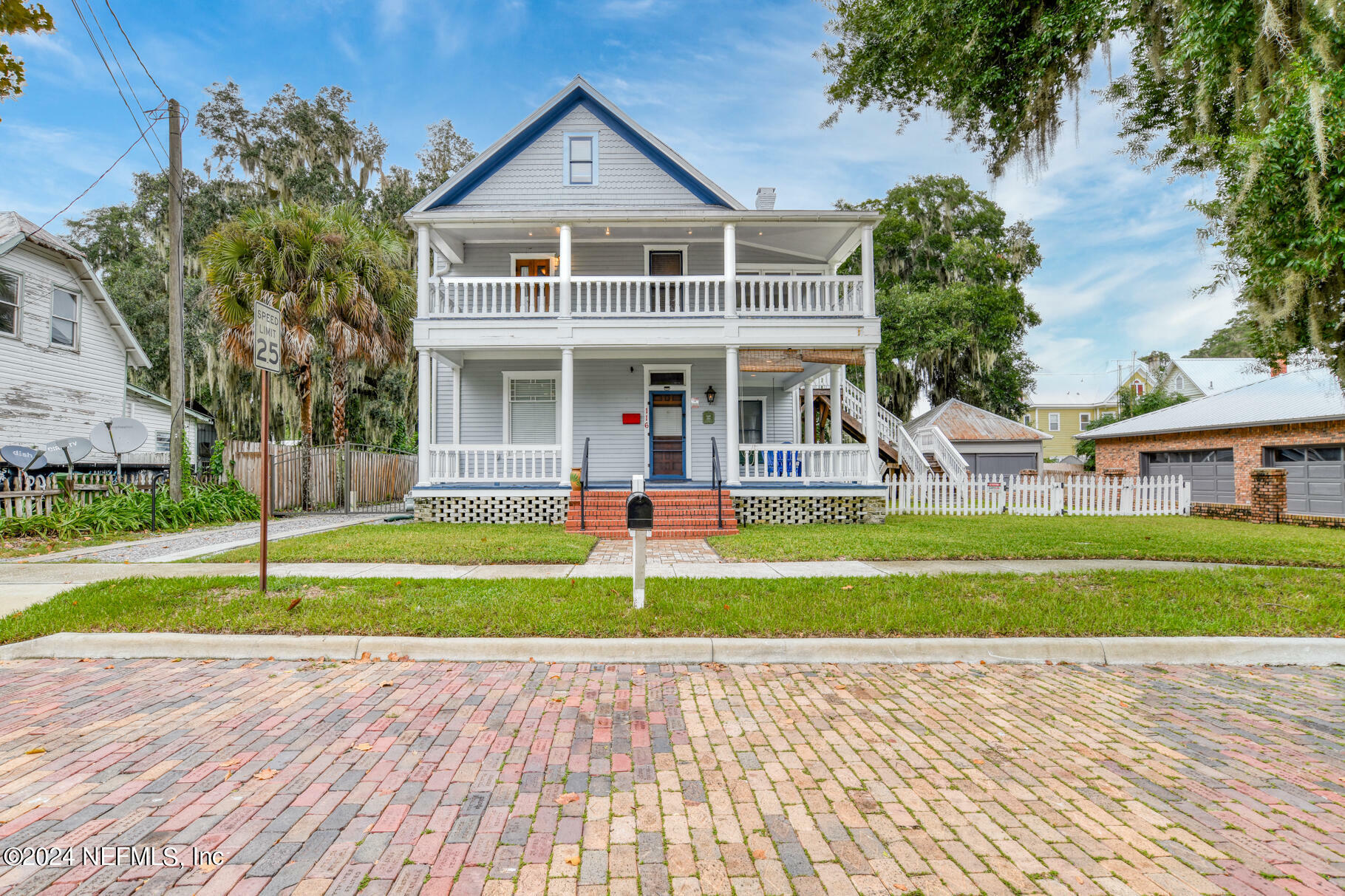 Property Photo:  116 Kirkland Street  FL 32177 