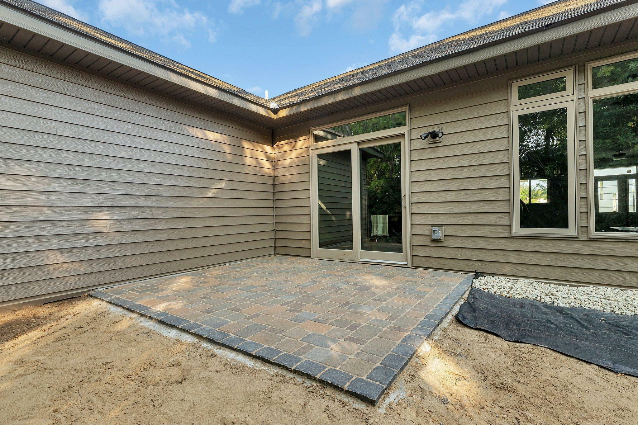 Property Photo:  2019 Forest Court  MN 56303 