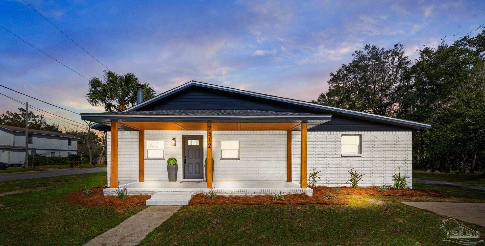 Property Photo:  2512 N 8th Ave  FL 32503 