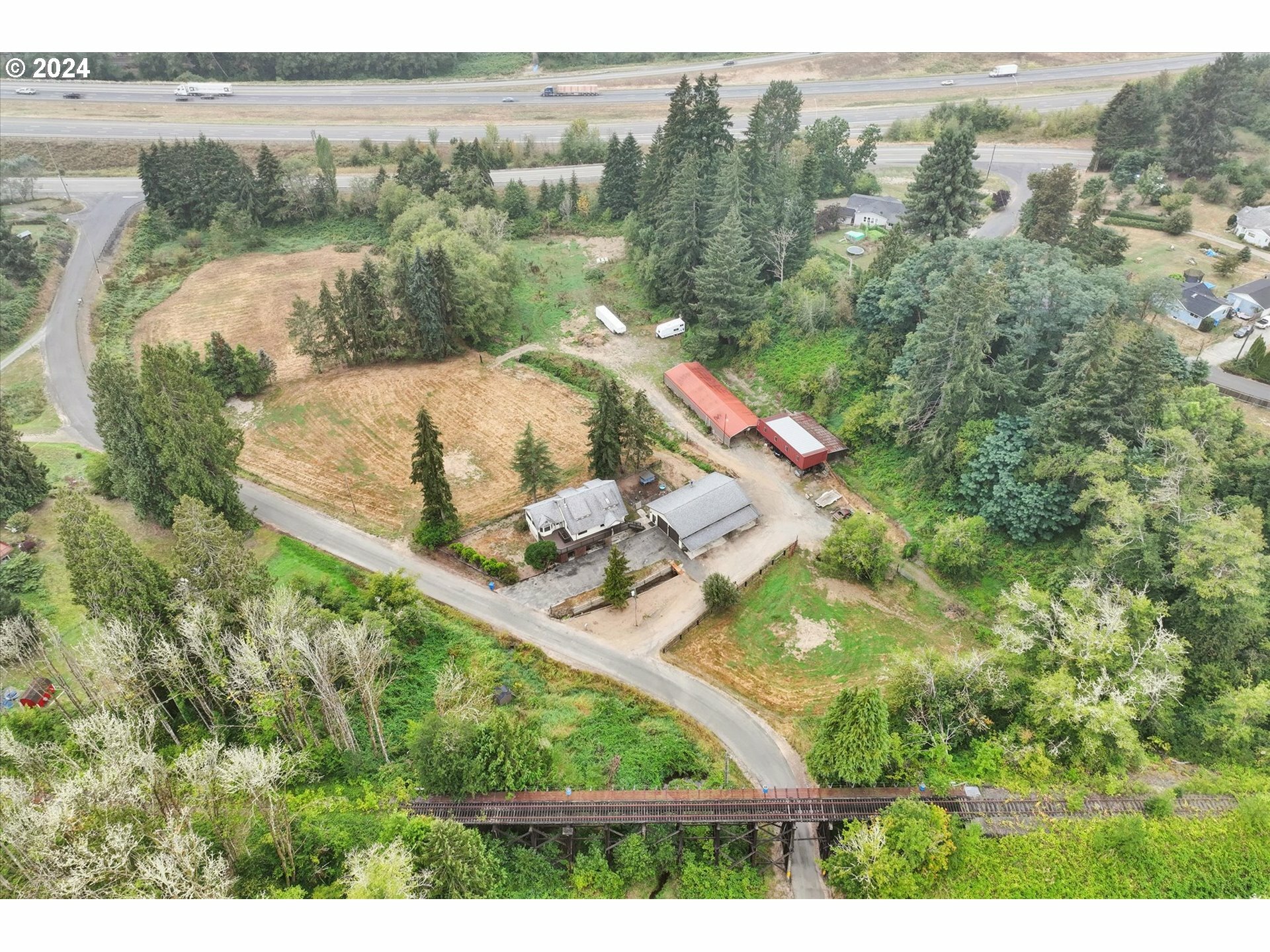 Property Photo:  140 Evergreen Rd  WA 98626 