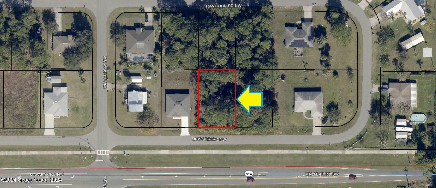 Property Photo:  1759 Missouri Road NW  FL 32907 