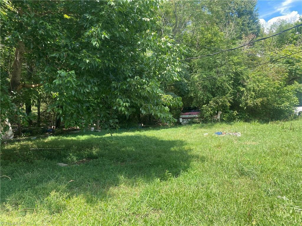 Property Photo:  440 Martinwood Road  NC 27288 